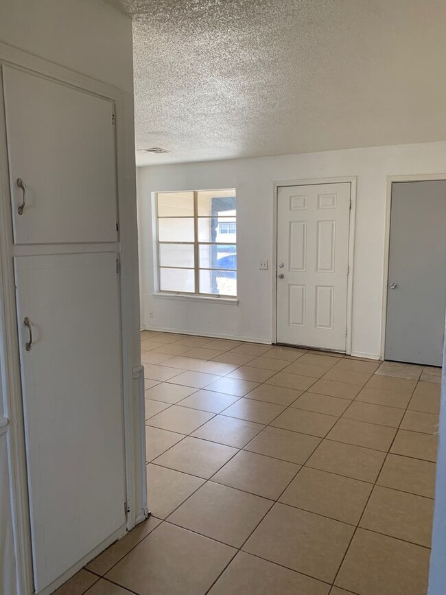Building Photo - BELOW MARKET RENT!