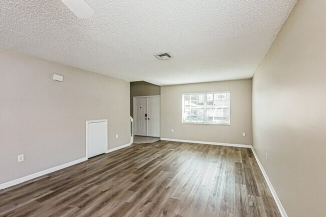 Building Photo - 13457 NW 5th Ct