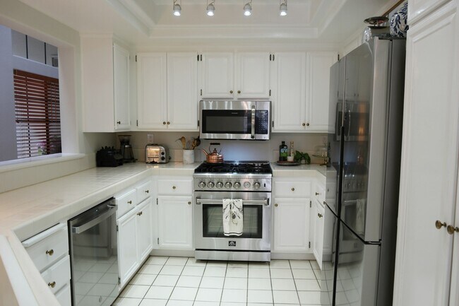 Foto del edificio - 8212 Mainsail Dr