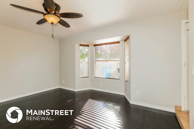 Building Photo - 820 E Marco Polo Rd