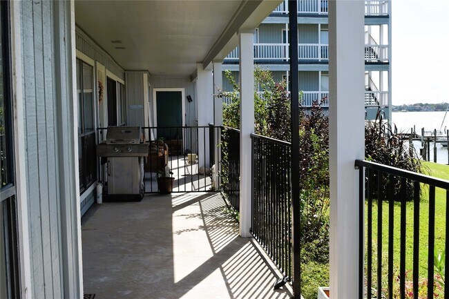 Foto del edificio - 4011 NASA Road 1