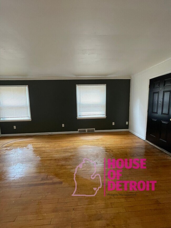 Foto del edificio - 3 BEDROOM | 1 BATH | FREE PRE SCREEN