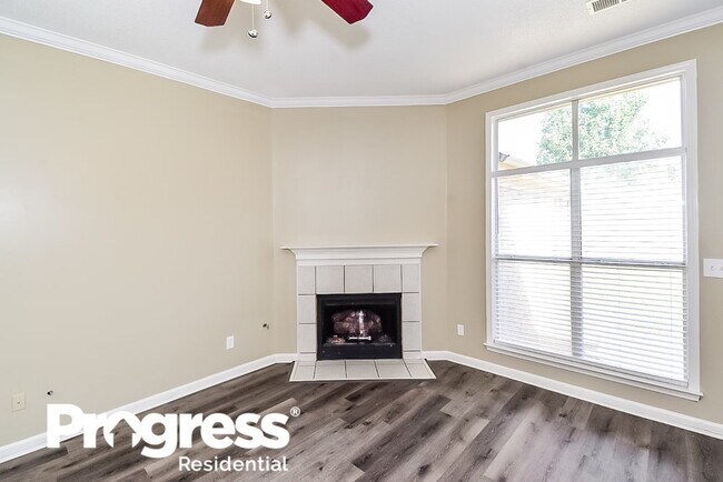 Foto del edificio - 9780 Misty Pine Dr