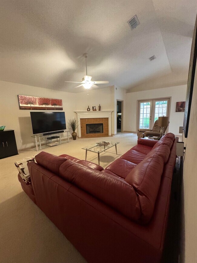 Building Photo - 1457 Applewood Way