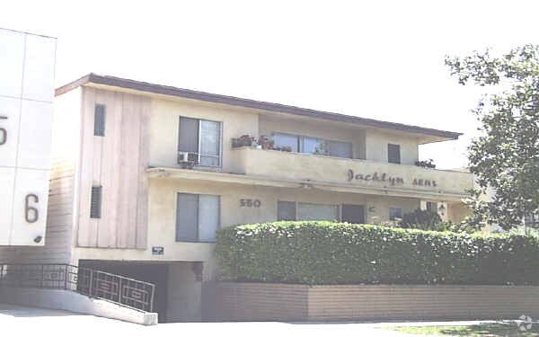 Building Photo - Jacklyn Apartments
