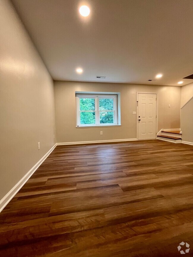 Building Photo - 1170 Pine Haven Ct