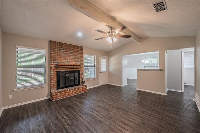 Foto del edificio - 912 Red Oak St