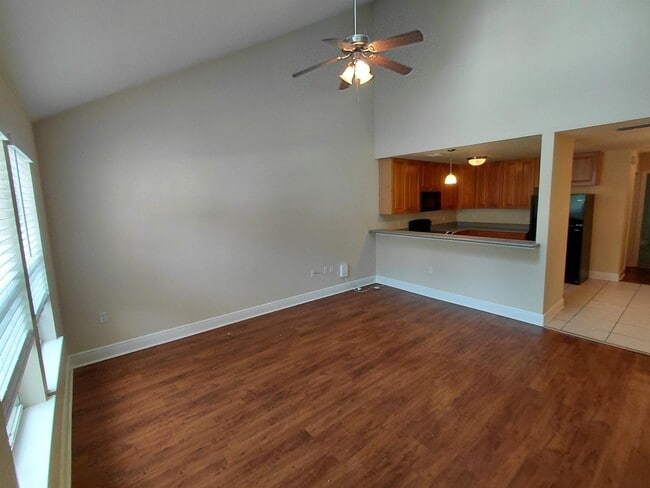 Building Photo - 3150 Sawtooth Dr
