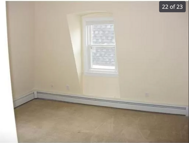 Building Photo - Upscale Condo Open Concept 2 Bed located i...