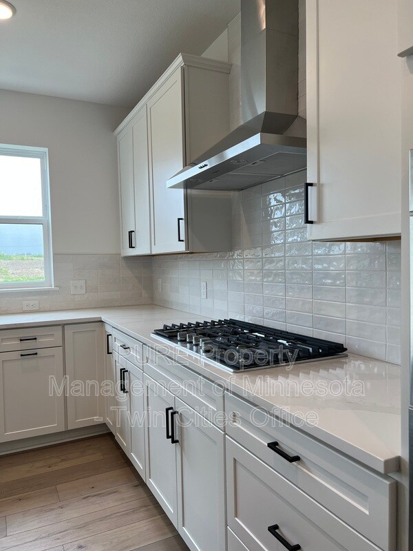 Building Photo - 10334 McGregor Blvd