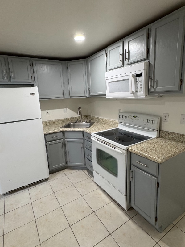 Photo - 13281 S 1300 E (Draper, UT) House