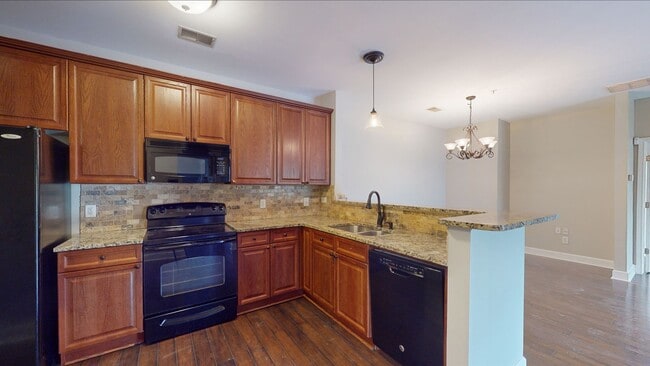 Building Photo - Lenox Village 2 Bedroom