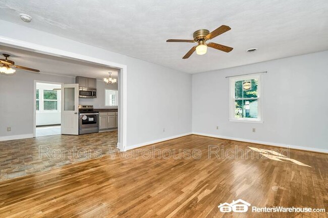Building Photo - 11240 Dude Ranch Rd