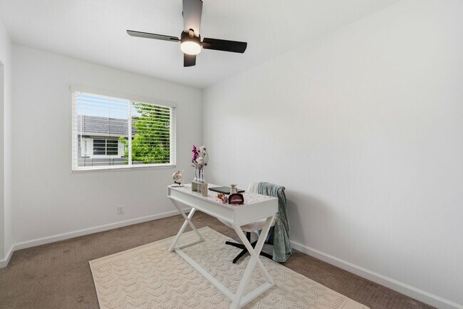 Foto del edificio - 2561 Fountainhead Dr