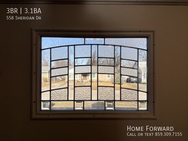 Building Photo - 558 Sheridan Dr
