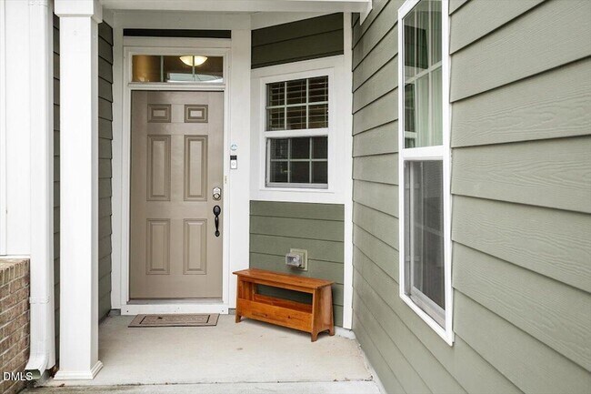 Foto del edificio - 156 Brier Ridge Dr