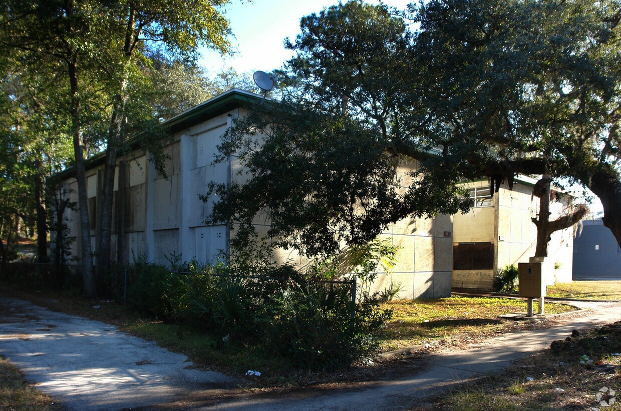 Building Photo - 611 Woodbine St
