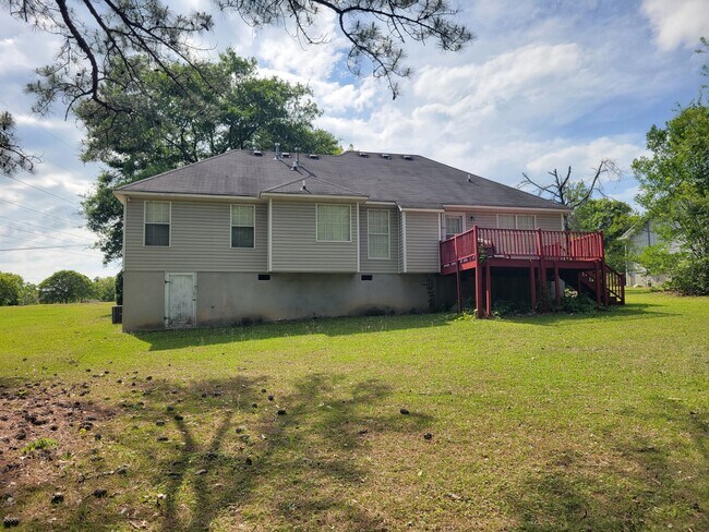 Building Photo - 134 Windwood Dr