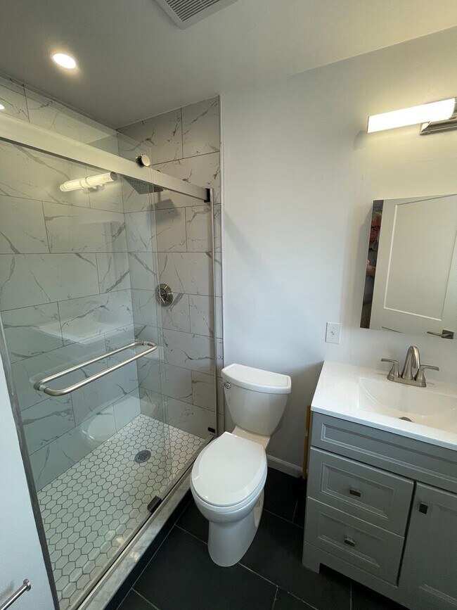 Foto del edificio - Luxury Penthouse with covered parking