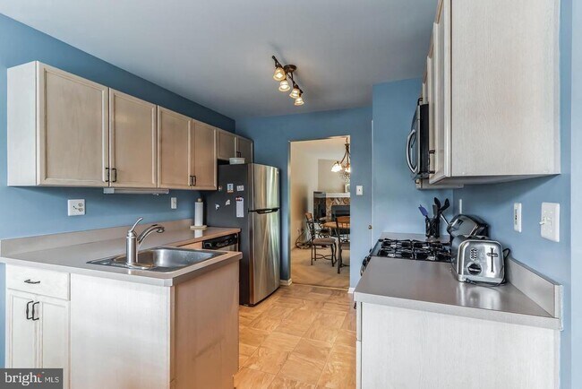 Foto del edificio - 105 Hawthorne Ct