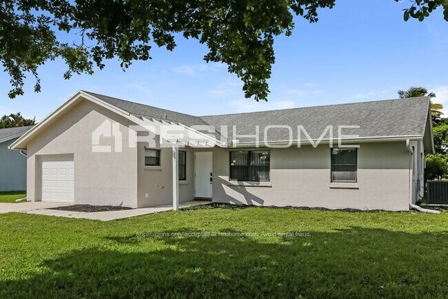 Building Photo - 19691 Hampton Dr