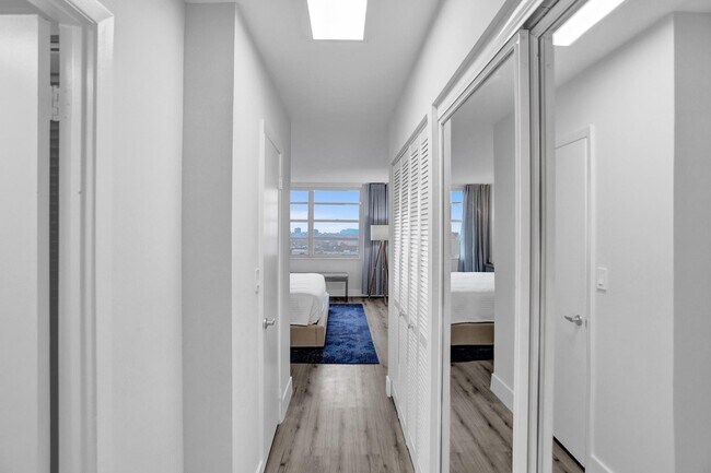 Foto del edificio - 2780 NE 183rd St