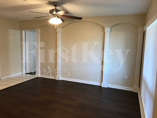 Foto del edificio - 4896 NW 6th Ct