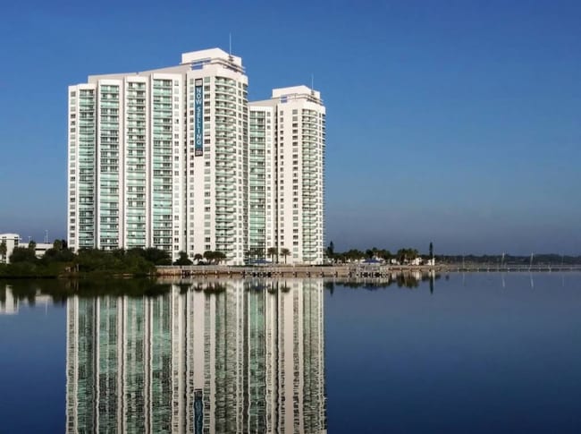 Building Photo - 231 Riverside Dr