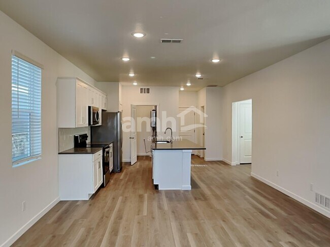 Foto del edificio - 23571 E 2nd Pl