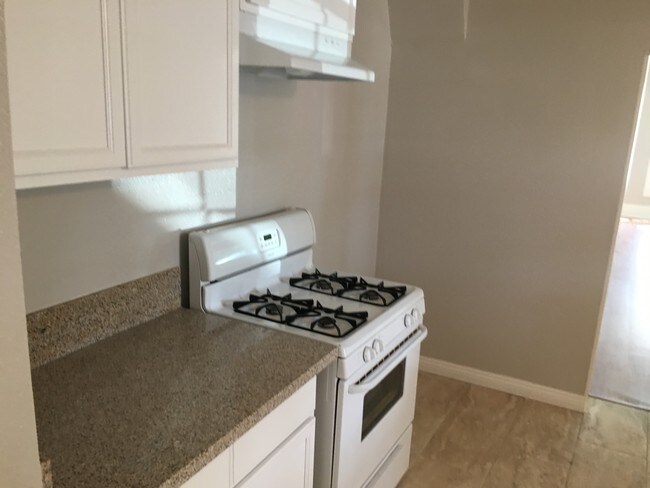 Foto del edificio - 144 S Mill St