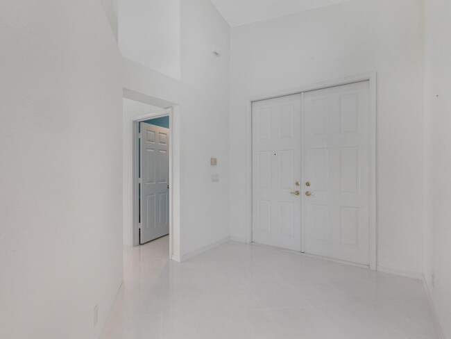 Foto del edificio - 5279 Brookview Dr