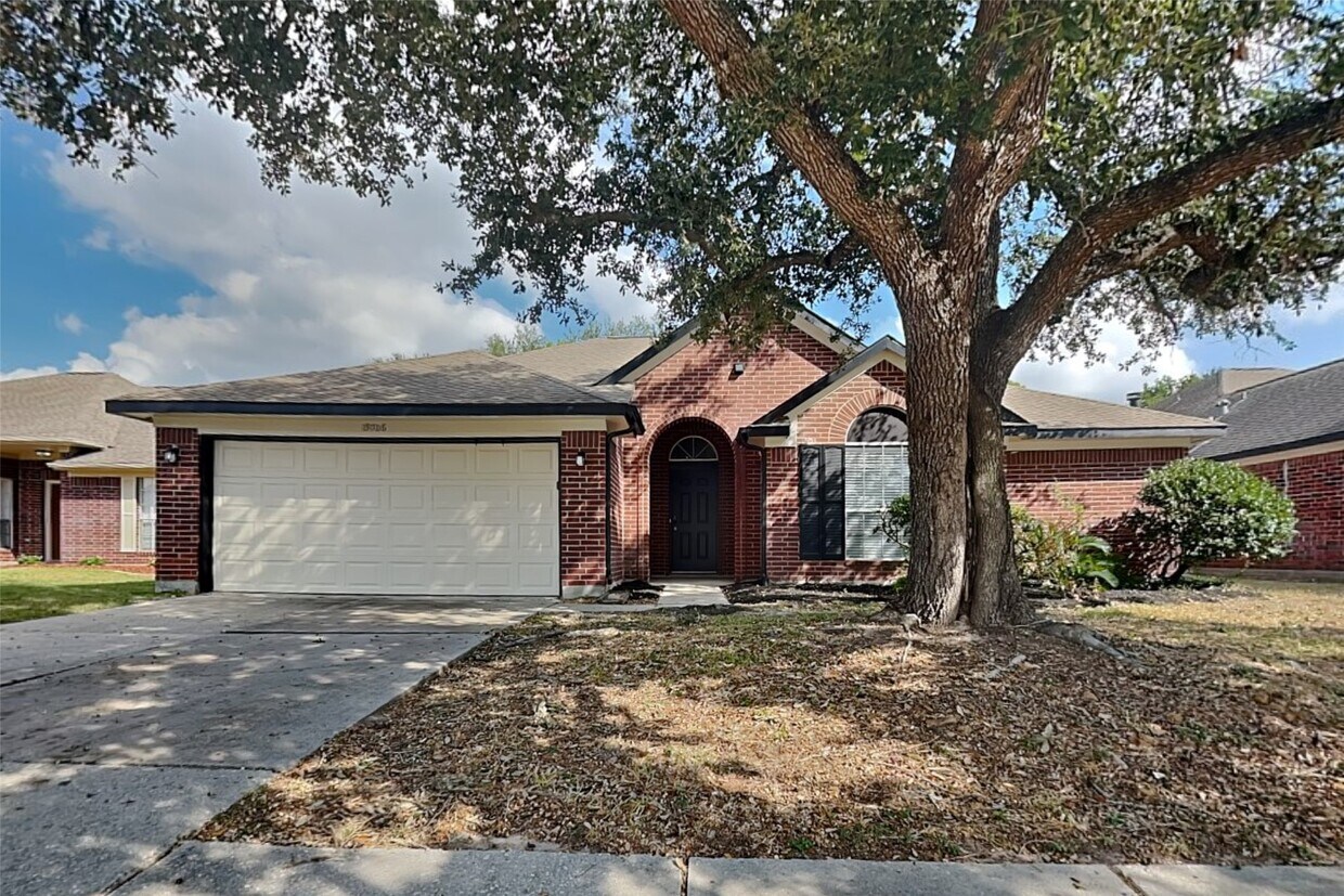 Primary Photo - 19706 Kilborne Park Ln