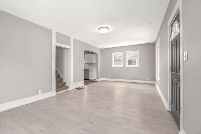 Building Photo - 31 Rippon Ave
