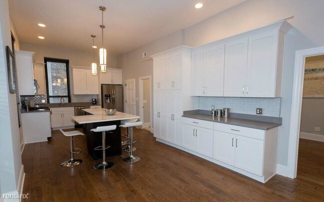 Foto del edificio - 1363 N Wells St