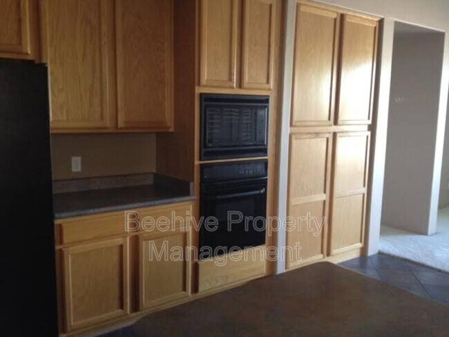 Foto del edificio - 1242 D St