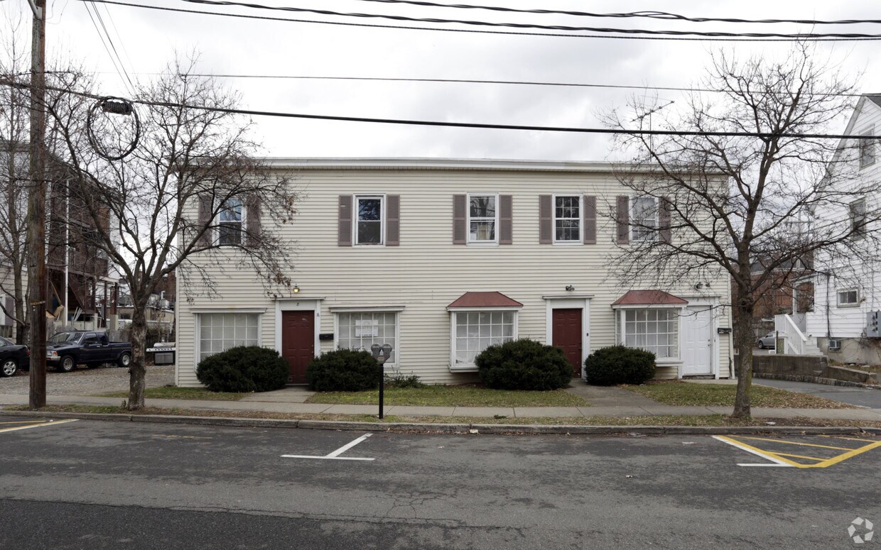 Foto principal - 8-10 King Street, LLC