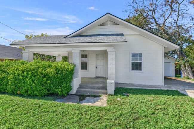 Building Photo - 638 Gilcrease St