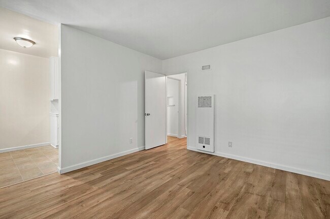 Foto del edificio - 1728 Granville Ave