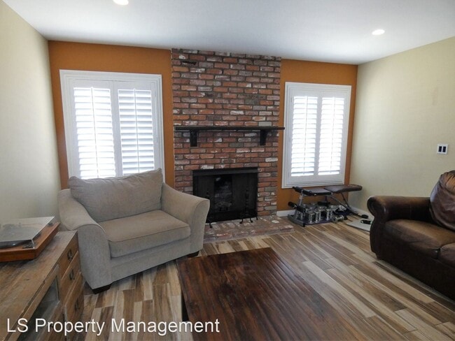 Building Photo - 3 br, 2 bath House - 8739 Parkcliff St.