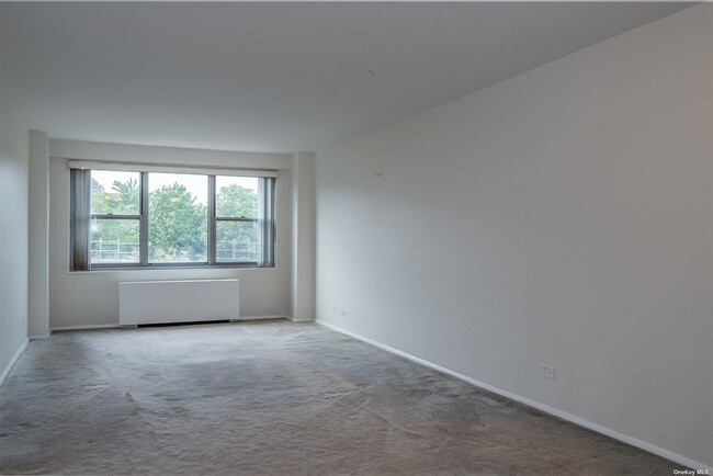 Building Photo - 175-20 Wexford Terrace
