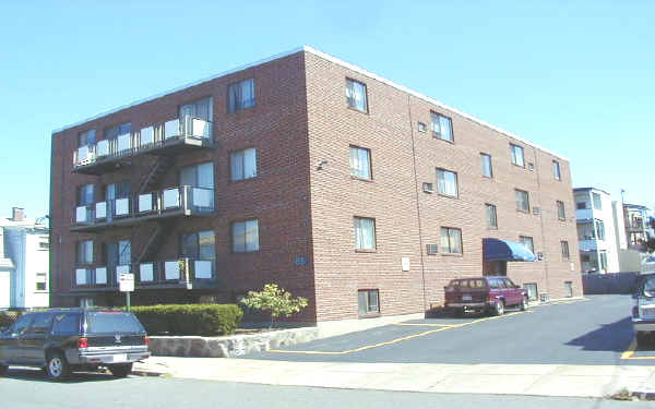 Building Photo - Apartments in Everett & Malden