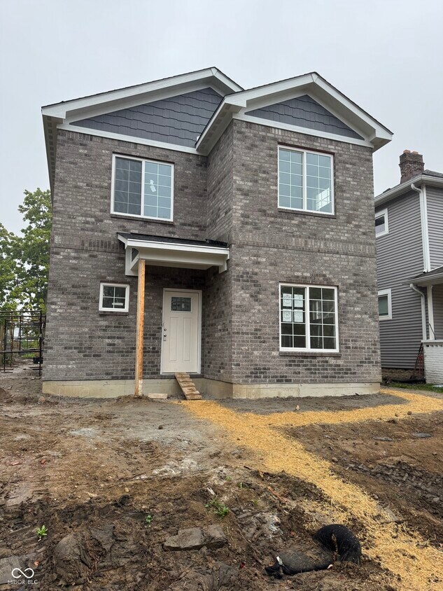 Primary Photo - 225 N Hamilton Ave