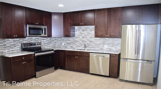 Building Photo - 3 br, 2 bath House - 120 Westway Dr