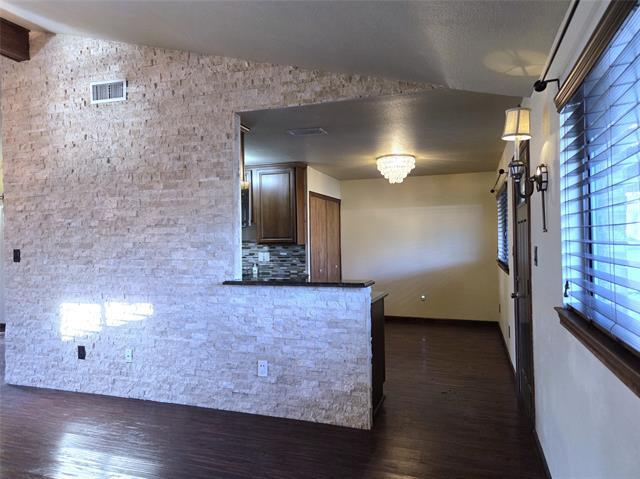 Building Photo - 802 Greenhaven Dr