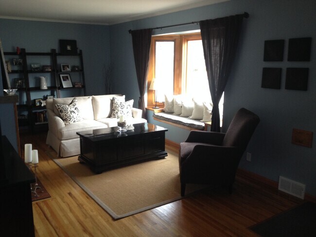 Living Room - 6100 Sheridan Ave S