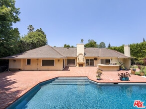 Building Photo - 1094 Garden Ln