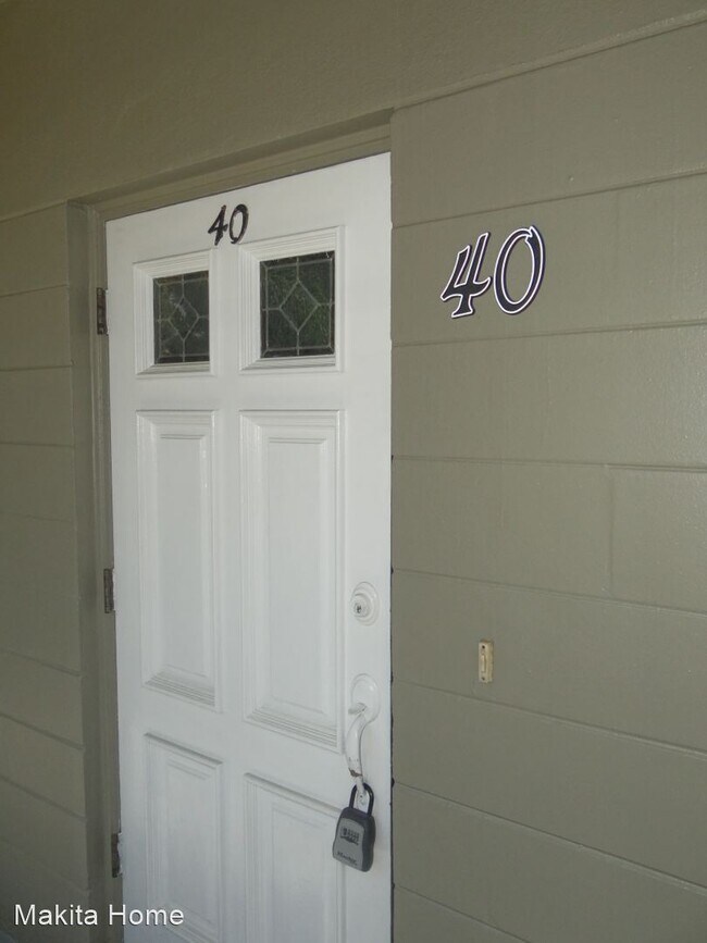 Building Photo - 1 br, 1 bath House - 2462 Brazilia Drive U...