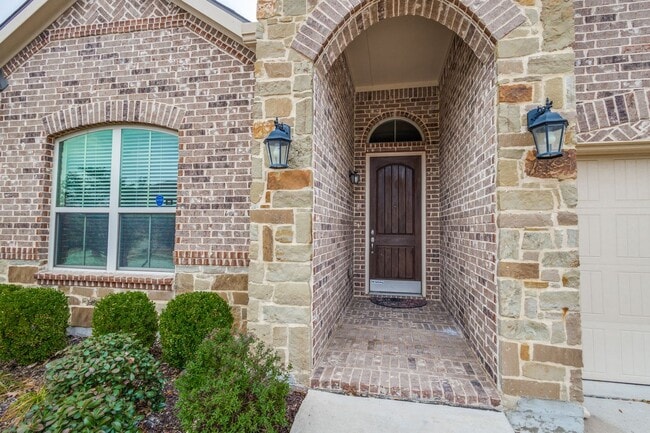 Building Photo - 3316 El Dorado Dr