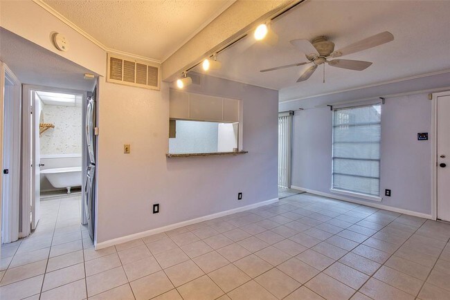Building Photo - 4711 Aftonshire Dr