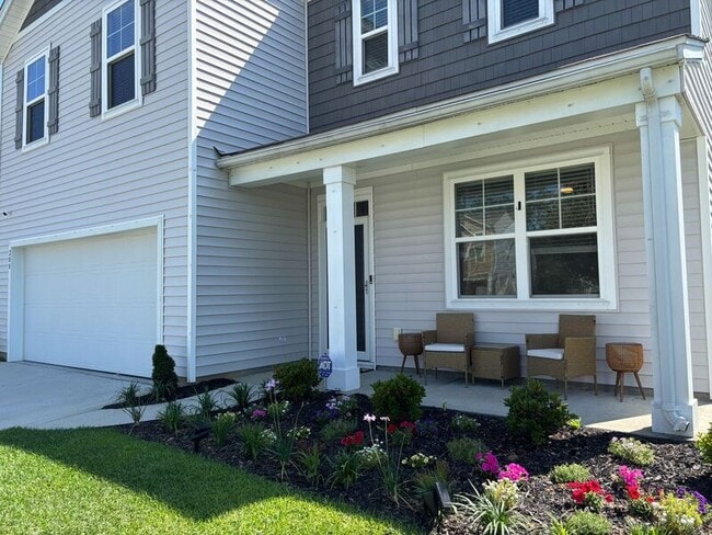 Building Photo - 208 Sarcoxie Rd